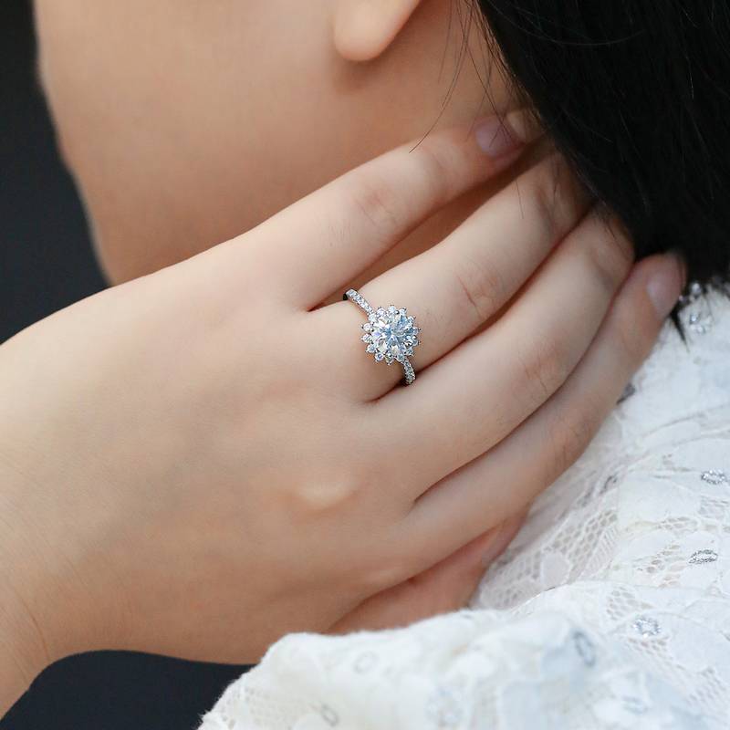太阳花S925银镀白金MoissaniteWomen's Ring2.0ctD级